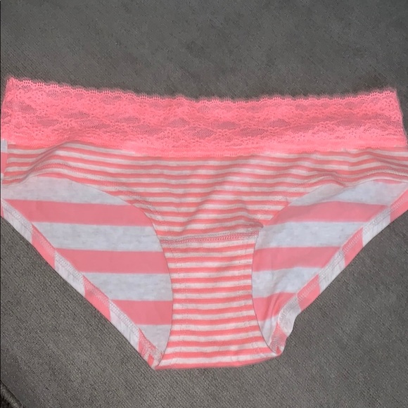 Victoria's Secret Intimates & Sleepwear Nwt Victoria Secret Low